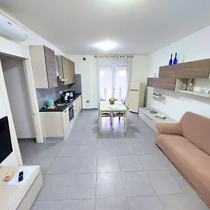  Apartment Palazzo Moretto Italien