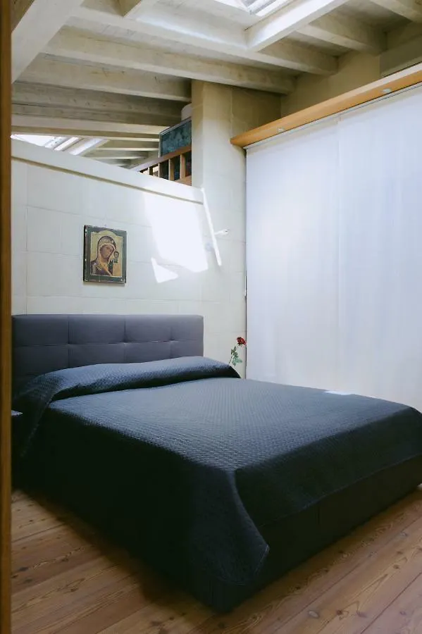 Attico Dell'Artista Apartment Desenzano del Garda 0*,  Italy