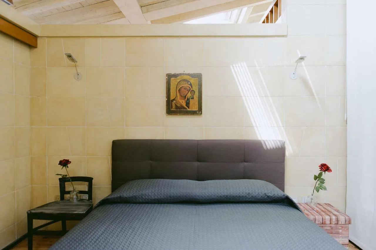 Attico Dell'Artista Apartment Desenzano del Garda