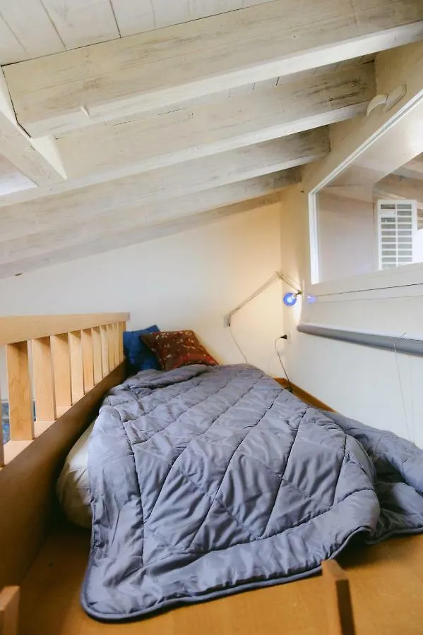 Attico Dell'Artista Apartment Desenzano del Garda